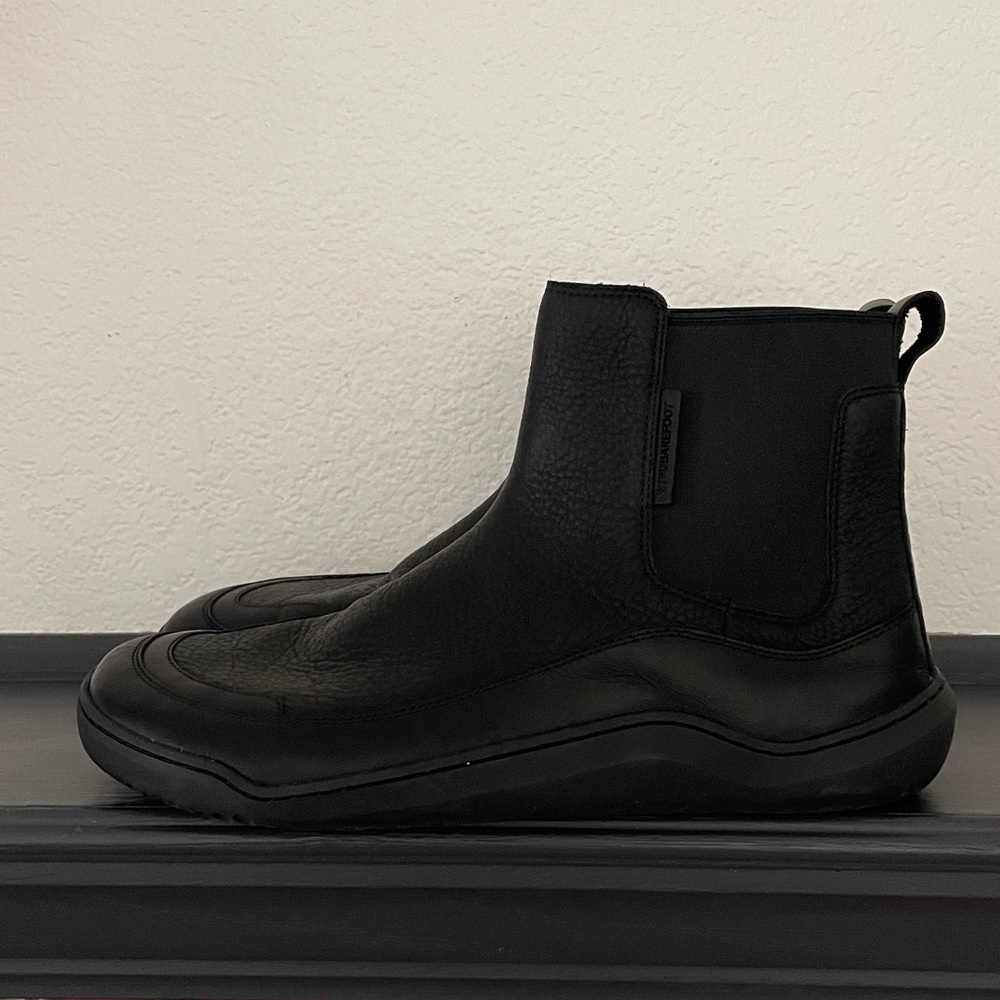 Vivo Barefoot Men's Black Leather Chelsea Boots